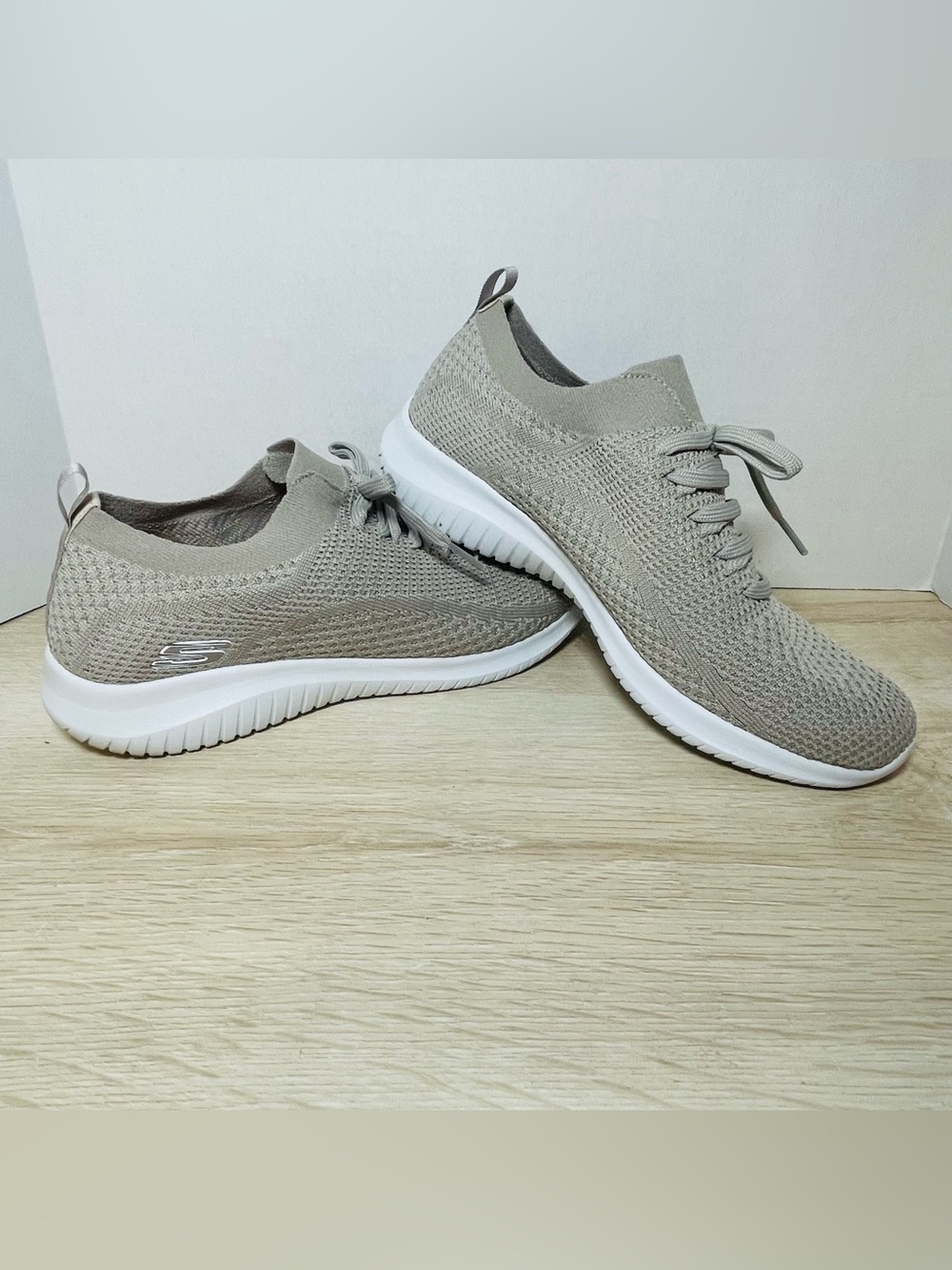 Skechers Womens 10 Ultra Flex Statements Shoes 12841 Taupe Sneakers Mesh SlipOn